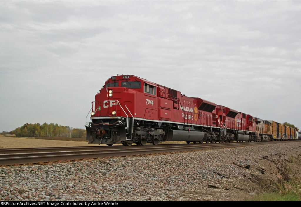 CP 7044 with a sister and a UP GE power 287